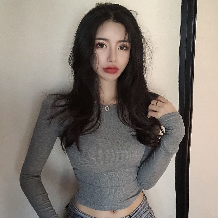 Back-exposed Long-sleeved T-shirt Women's Autumn Sexy Skinny V-neck Cropped Top